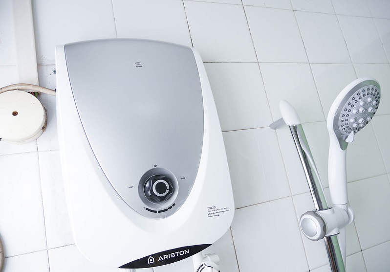 katalog produk ariston water heater